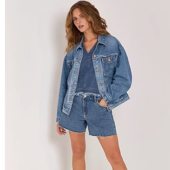 NWT Wrangler High Rise Vintage 4" Short - Picture 2 of 10